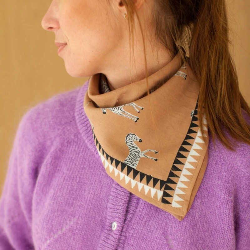 SMALL FOULARD MANIKA "ZEBRE" - CHOCO – Image 2