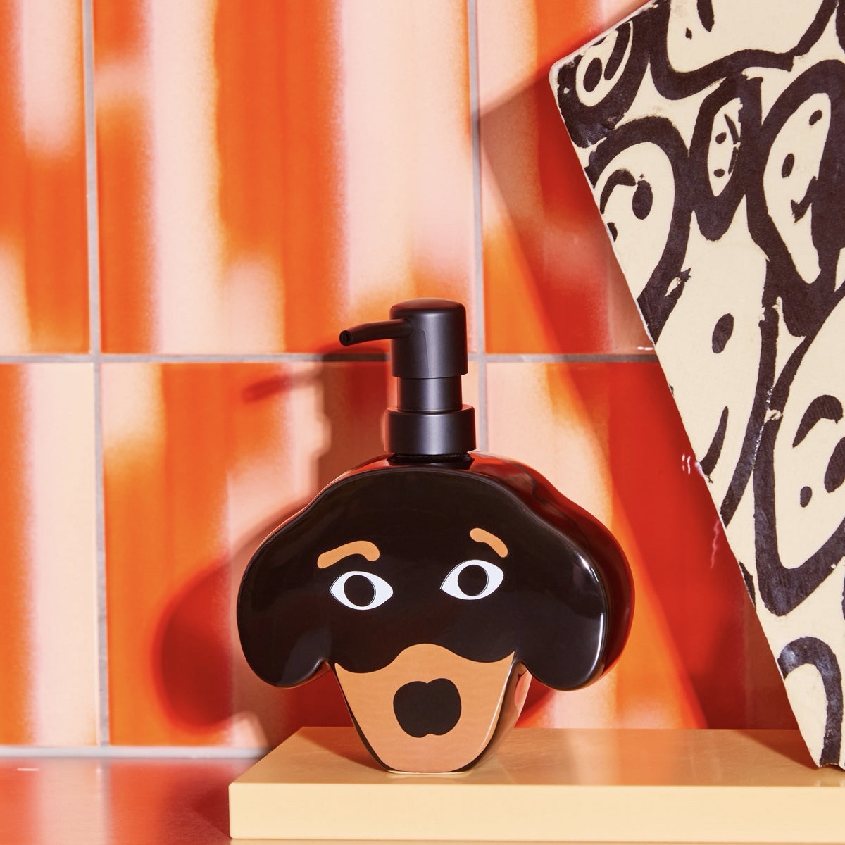 distributeur de savon chien teckel